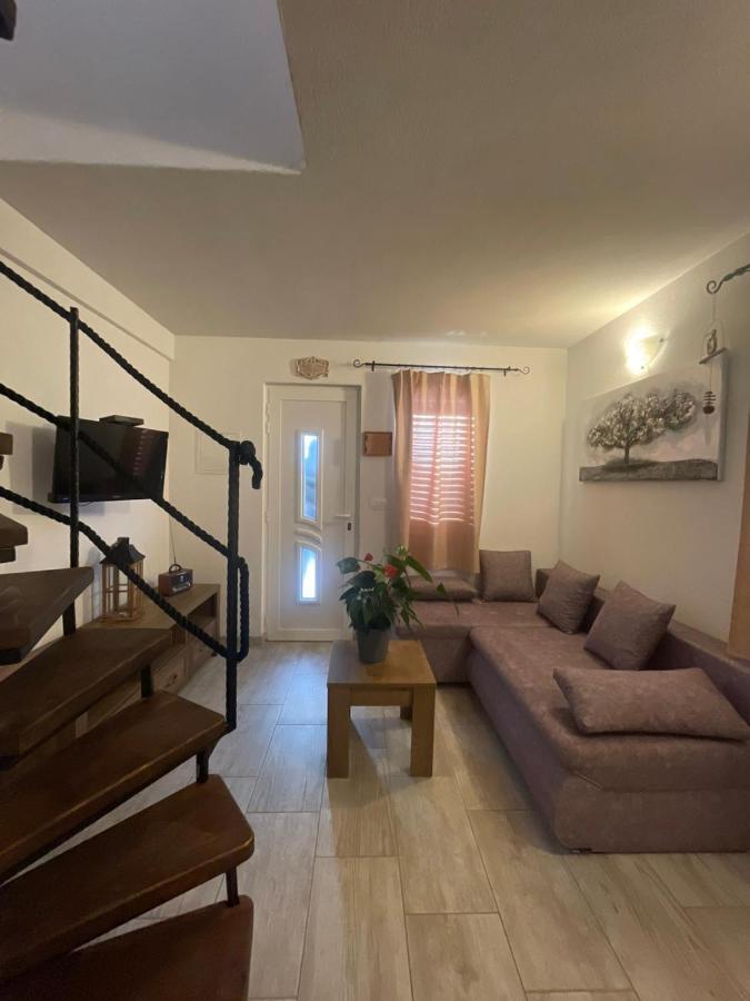 Studio Apartment Dona Трогир Экстерьер фото
