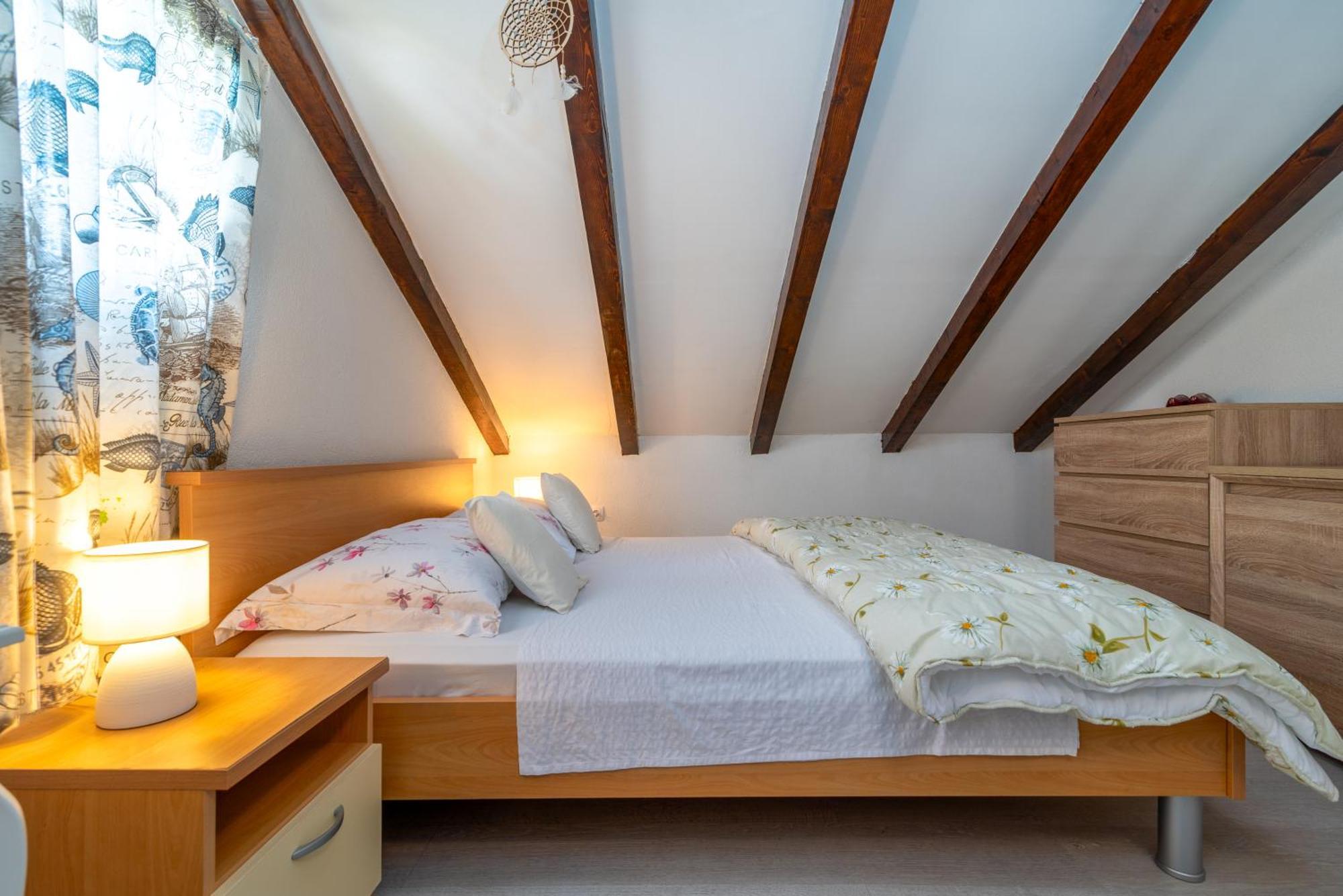 Studio Apartment Dona Трогир Экстерьер фото