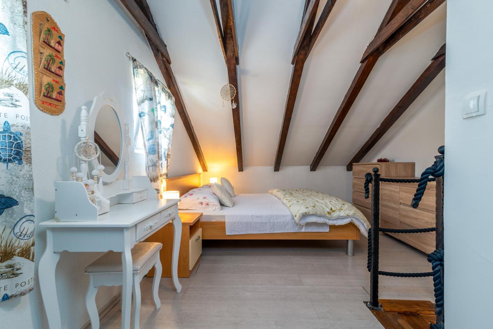 Studio Apartment Dona Трогир Экстерьер фото