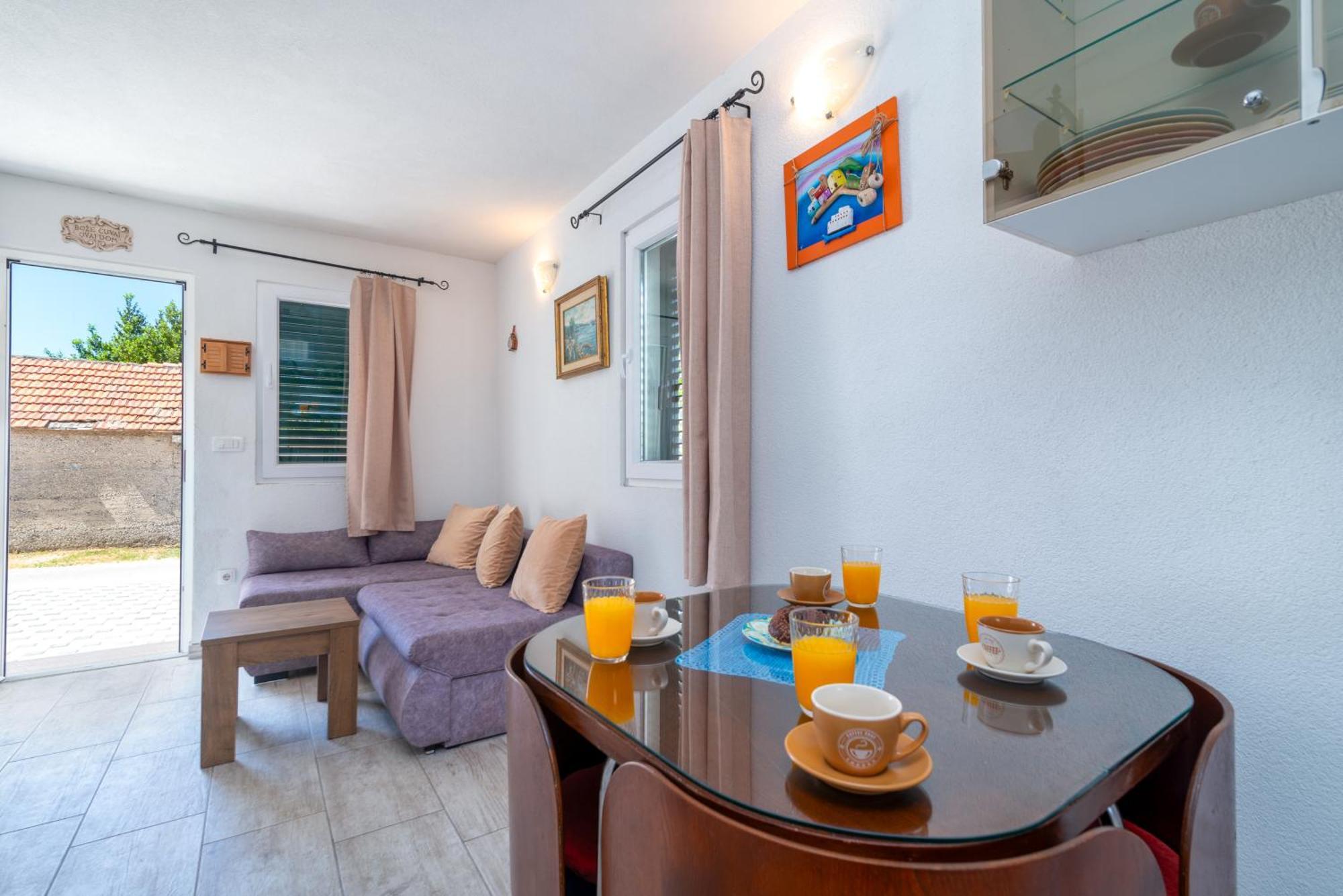 Studio Apartment Dona Трогир Экстерьер фото